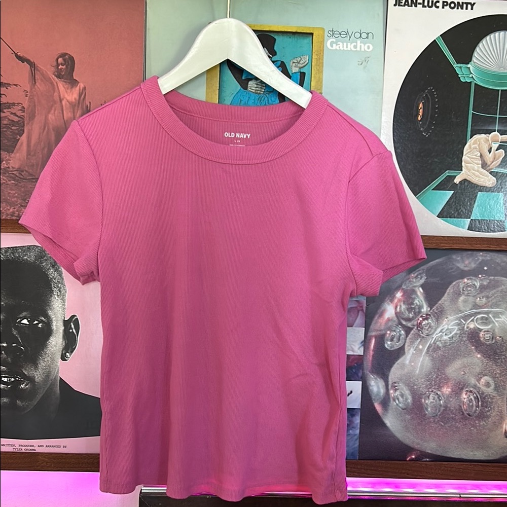Fitted Pink Ribbed T-Shirt